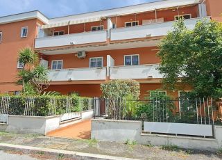 Trilocale in vendita via Roma, Pavona di Albano Laziale