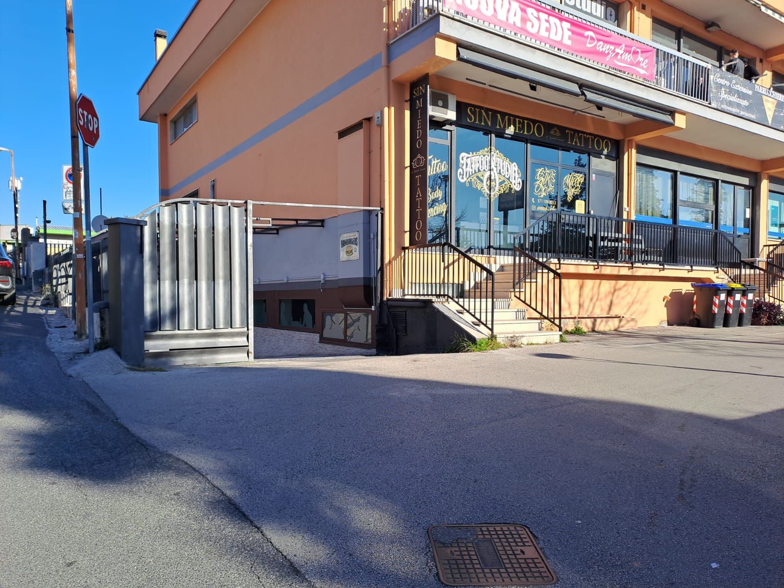 Locale Commerciale C/1 in locazione, Via del Mare,Pavona.
