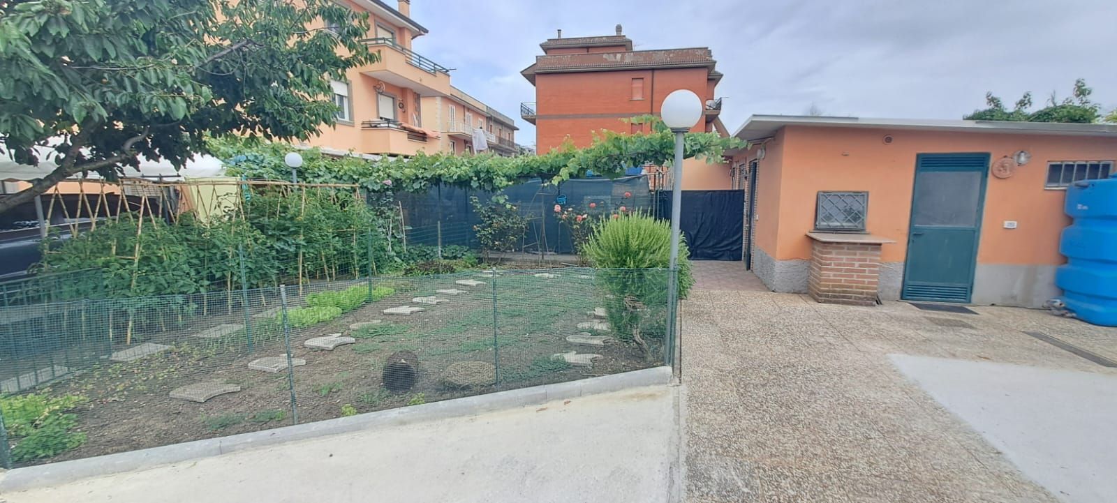 Bilocale in vendita in via Dante Alighieri, 4 Pavona di Castel Gandolfo.
