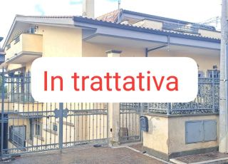 Villetta bifamiliare in vendita in Via Trieste Pavona di Albano Laziale.