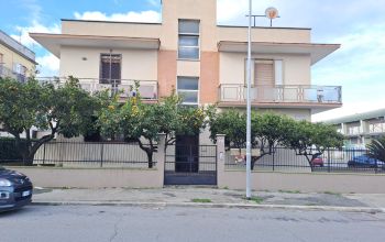 Trilocale in vendita in via Leonardo Da Vinci, 91 Aprilia.