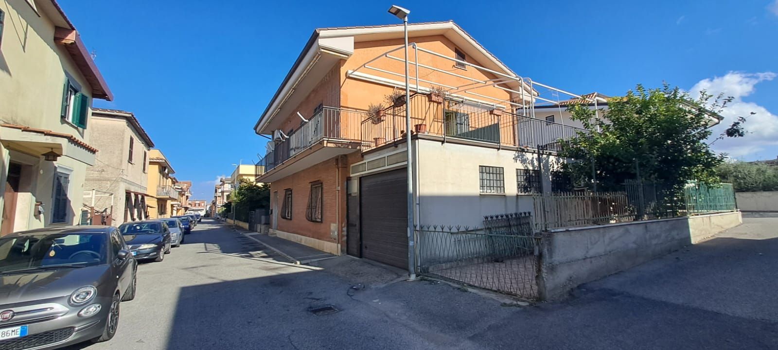 Appartamento su due piani in affitto in Via Bari, 15