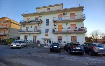 Appartamento in vendita in Via Viterbo, Pavona, Albano Laziale