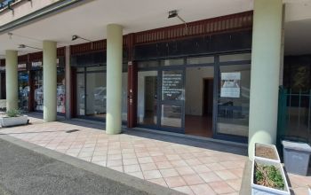 Locale Commerciale in locazione. Via Roma Pavona di Albano Laziale.