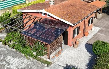 Villa in vendita in Via Ginestreto, 25 Ariccia.