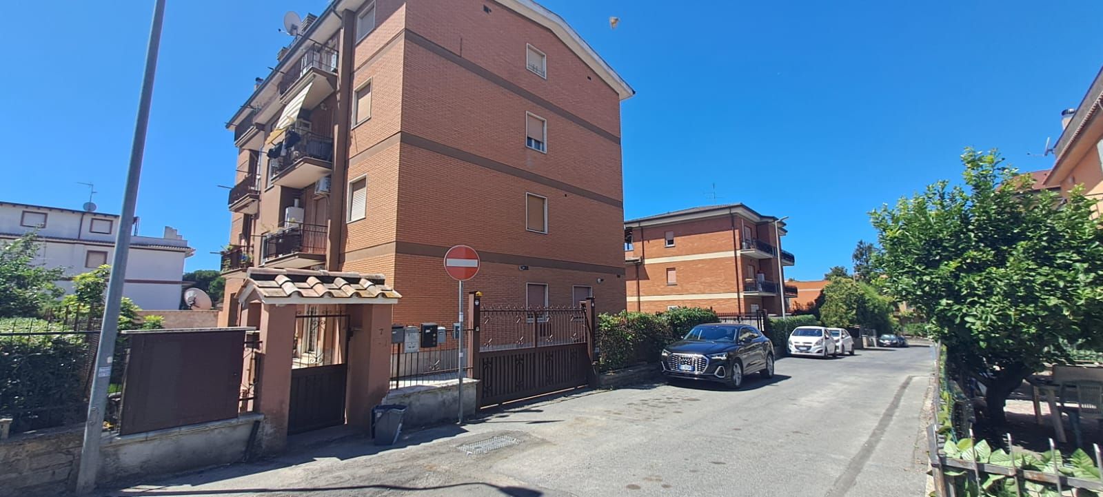 Bilocale in locazione in via U. Foscolo, 7 Pavona di Castel Gandolfo.